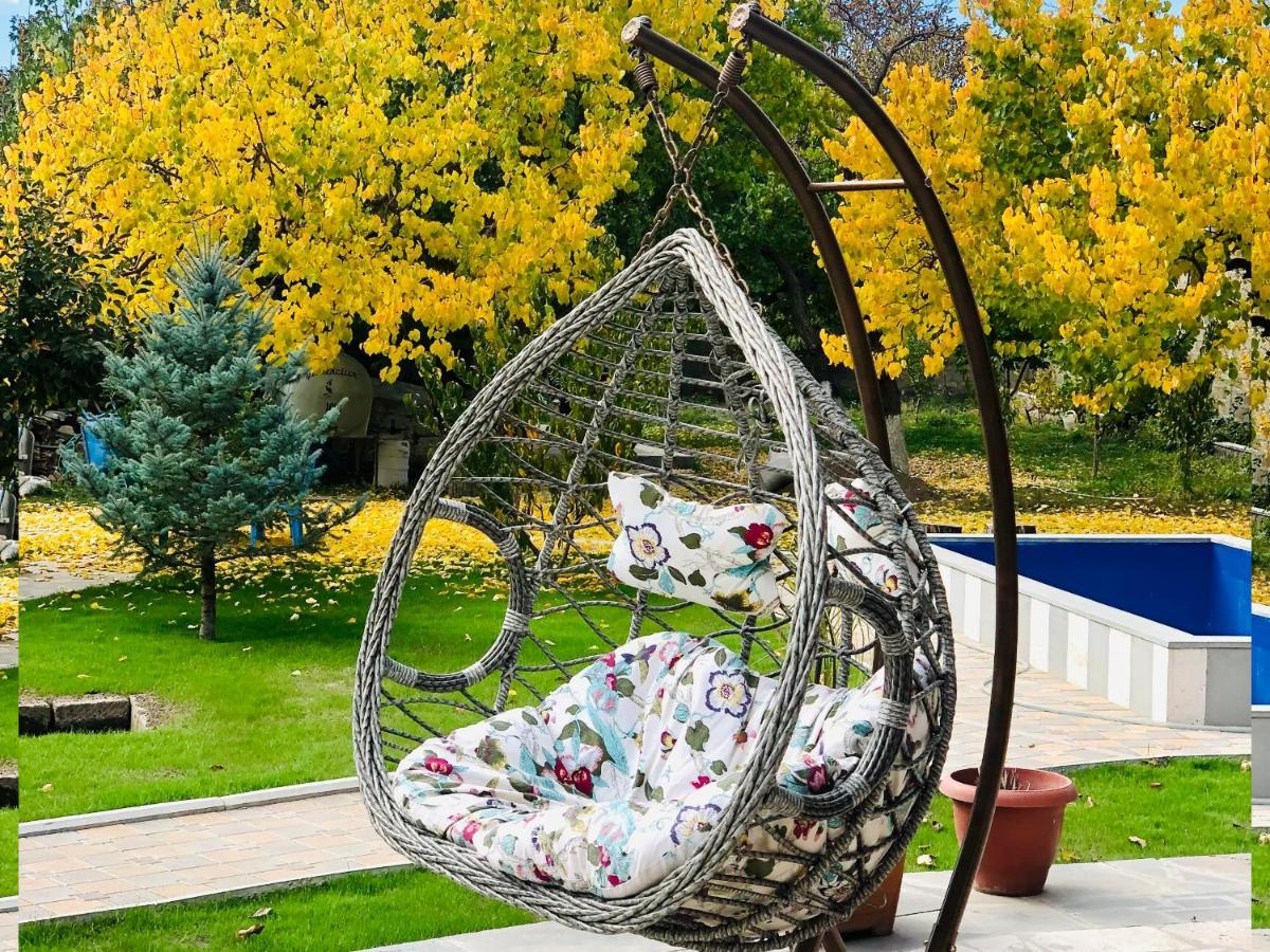 Harmonia Garden Gastroyard&Hotel Ґарні Екстер'єр фото